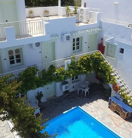 Piskopiano Studios Aparthotel 3*