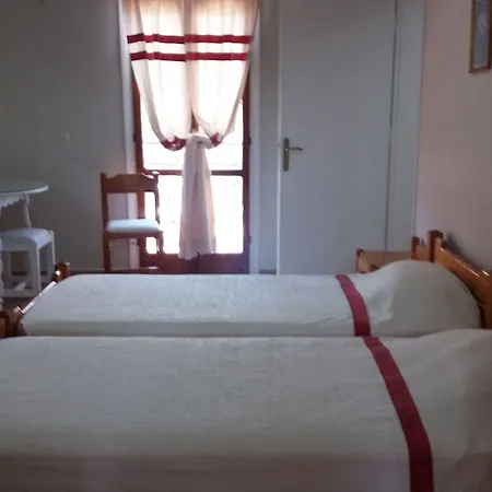 Hotel apartamentowy Piskopiano Studios Piskopianón